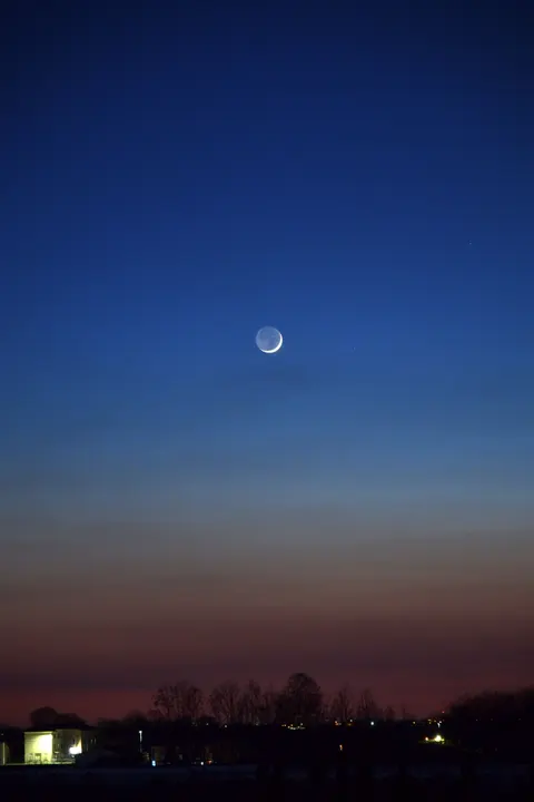 Crescent Moon Phone Wallpaper · moon · 1440×2160