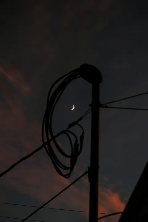 Crescent Moon Phone Wallpaper · moon · 1440×2160