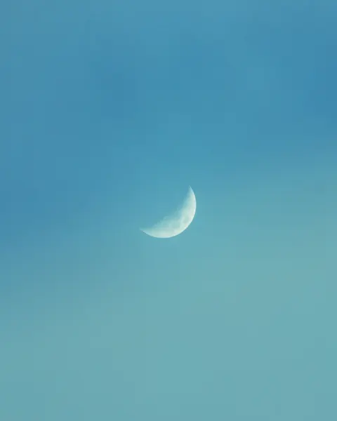 Crescent Moon Phone Wallpaper · moon · 1440×1800
