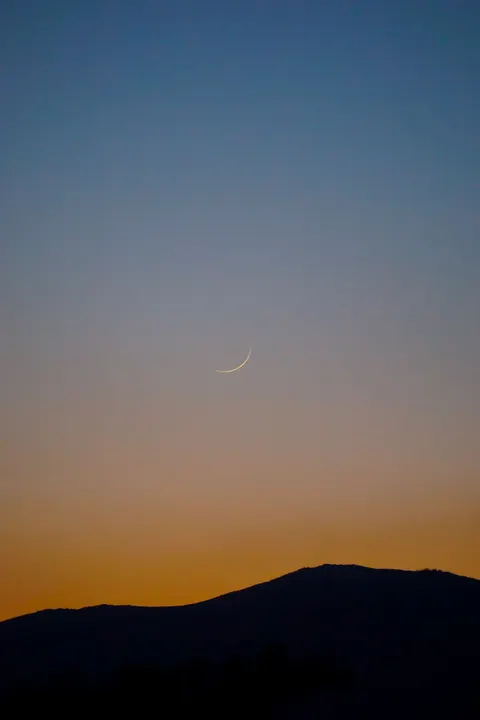 Crescent Moon Phone Wallpaper · moon · 1440×2160
