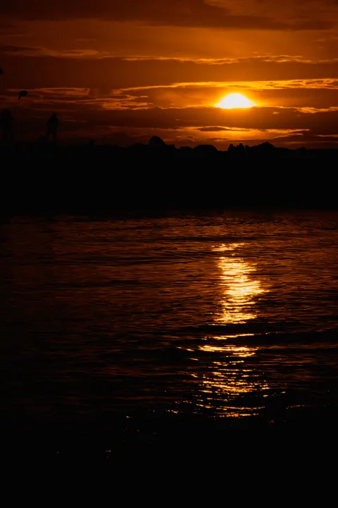 Moonlight Water Phone Wallpaper · moon · 1440×2160
