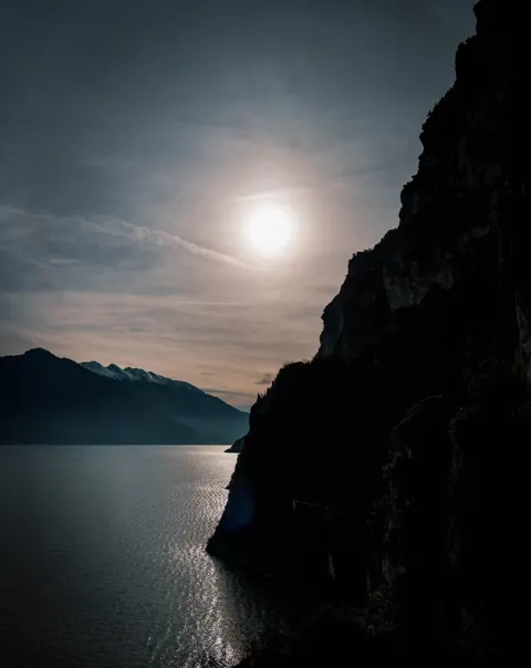 Moonlight Water Phone Wallpaper · moon · 1440×1812