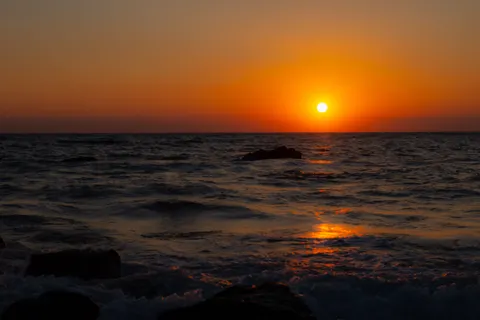 Okyanusta Gün Batımı 4K Duvar Kağıdı · ocean · 3840×2560