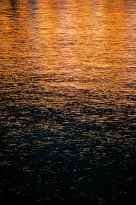 Moonlight Water Phone Wallpaper · moon · 1440×2160