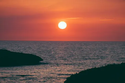 والپیپر غروب اقیانوس با کیفیت 4K · ocean · 3840×2560