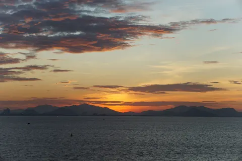Ocean Sunset 4K Wallpaper · ocean · 3840×2560