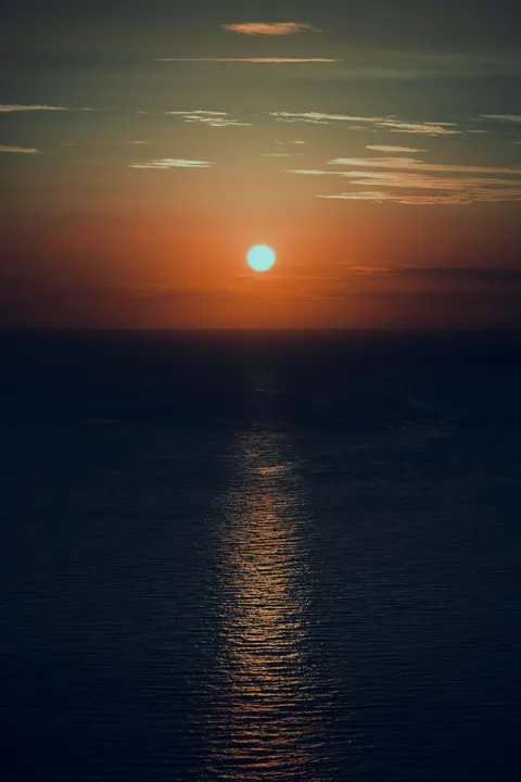 Moonlight Water Phone Wallpaper · moon · 1440×2160