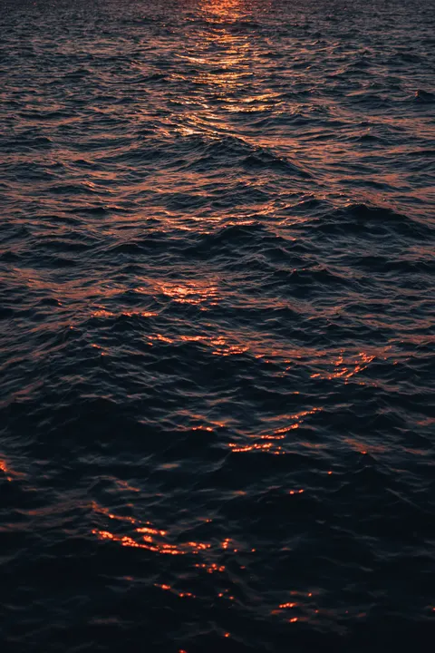 Moonlight Water Phone Wallpaper · moon · 1440×2160