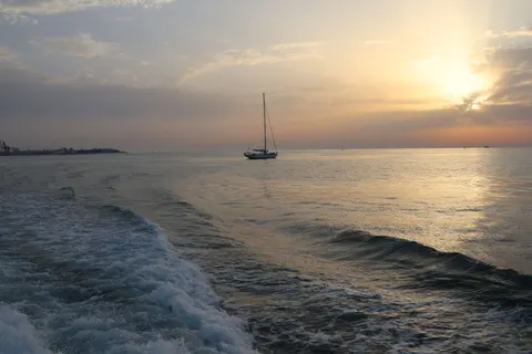 海上日落 4K壁纸 · ocean · 3840×2560