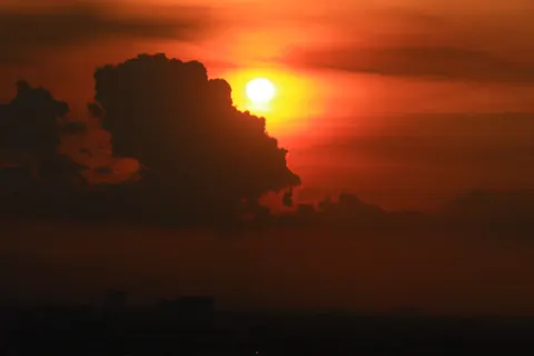 Dramatic Sky 4K Wallpaper · nature · 3840×2560