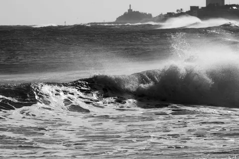 Stürmische See 4K Hintergrundbild · ocean · 3840×2560