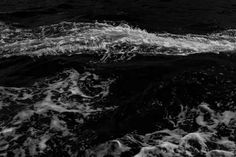 Hình nền Biển động 4K · ocean · 3840×2560