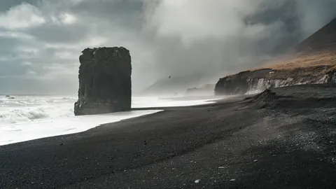 暴风海面 4K壁纸 · ocean · 3840×2160