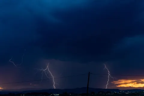 Fondo de pantalla Cielo tormentoso 4K · nature · 3840×2560