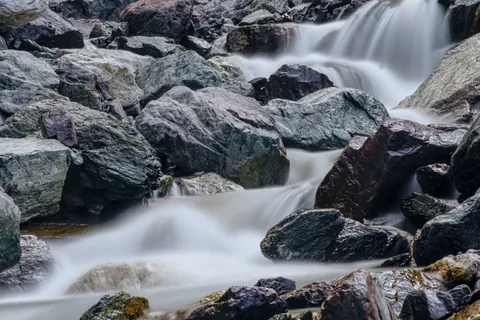 Wasserfall 4K Hintergrundbild · nature · 3840×2560