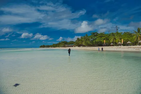 والپیپر تالاب زلال با کیفیت 4K · ocean · 3840×2560
