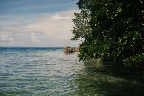Fond d'écran Lagon cristallin 4K · ocean · 3840×2560