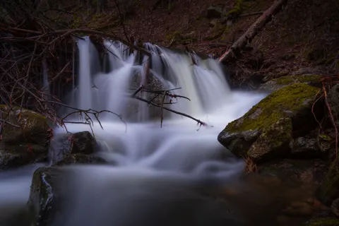 Wasserfall 4K Hintergrundbild · nature · 3840×2560