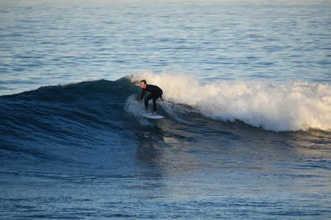 Tapeta Fala do surfingu 4K · ocean · 3840×2560