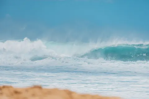 Surf Wave 4K Wallpaper · ocean · 3840×2560
