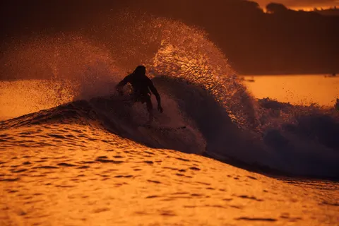 Tapeta Fala do surfingu 4K · ocean · 3840×2561
