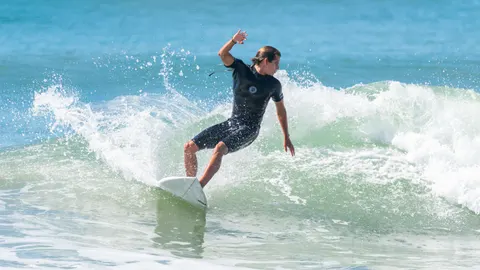 Tapeta Fala do surfingu 4K · ocean · 3840×2161