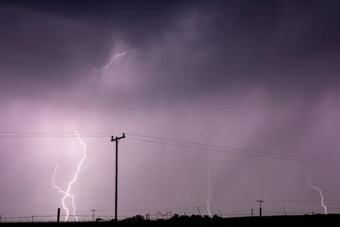 暴风天空 4K壁纸 · nature · 3840×2560