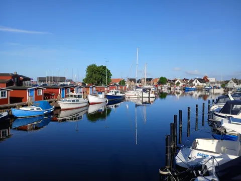Coastal Harbor 4K Wallpaper · ocean · 3840×2880