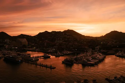 Hình nền Bến cảng ven biển 4K · ocean · 3840×2560