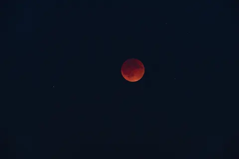 पूर्णिमा का चाँद 4K वॉलपेपर · space · 3840×2555