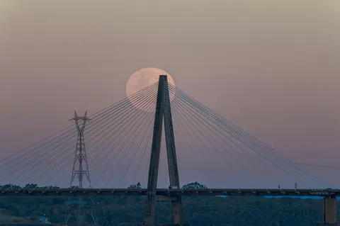 والپیپر ماه کامل با کیفیت 4K · space · 3840×2558