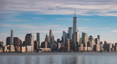 Fondo de pantalla Horizonte de Nueva York 4K · city · 3840×2094
