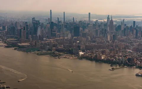 والپیپر خط آسمان نیویورک با کیفیت 4K · city · 3840×2400