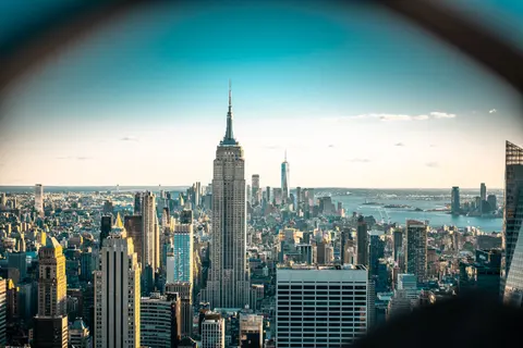 New York Skyline 4K Wallpaper · city · 3840×2563