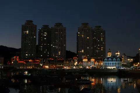 Tapeta Hongkong nocą 4K · city · 3840×2560