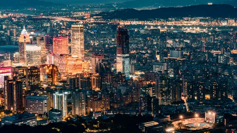 Hong Kong Night 4K Wallpaper · city · 3840×2160