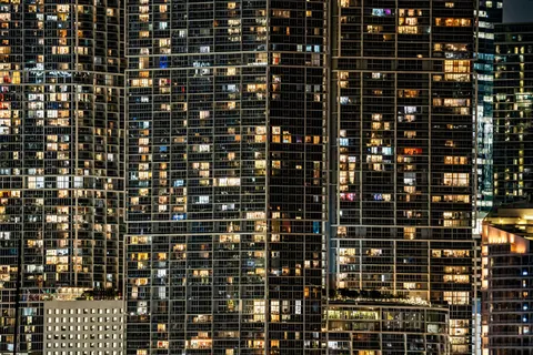 Hongkong bei Nacht 4K Hintergrundbild · city · 3840×2560