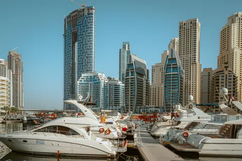 Dubai Silüeti 4K Duvar Kağıdı · city · 3840×2560