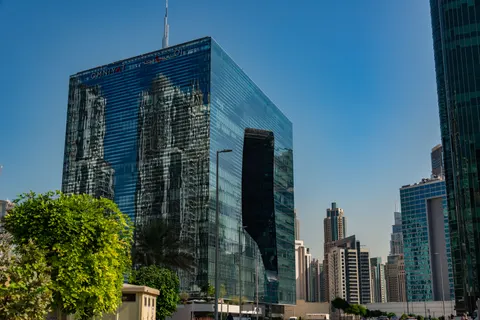 Dubai Skyline 4K Wallpaper · city · 3840×2563