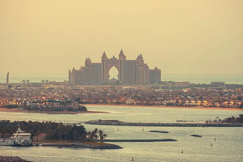 Dubai Skyline 4K Wallpaper · city · 3840×2560
