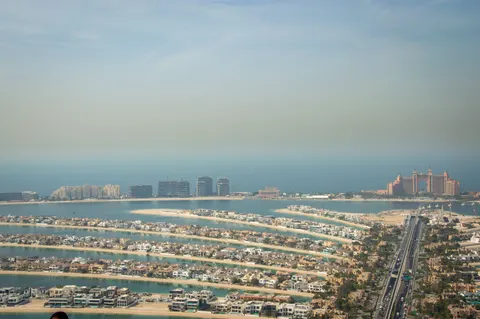 Dubai Skyline 4K Wallpaper · city · 3840×2553