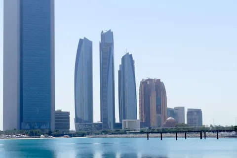 Dubai Silüeti 4K Duvar Kağıdı · city · 3840×2560