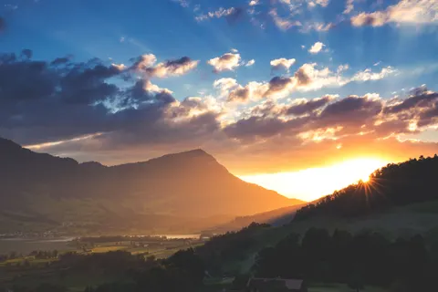 일몰 산맥 4K 배경화면 · sunset · 3840×2560