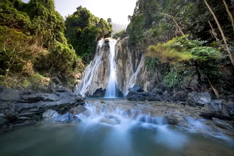 Wallpaper Air Terjun 4K · nature · 3840×2561