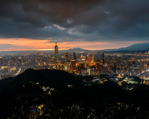 City Skyline at Night 4K Wallpaper · city · 3840×3072