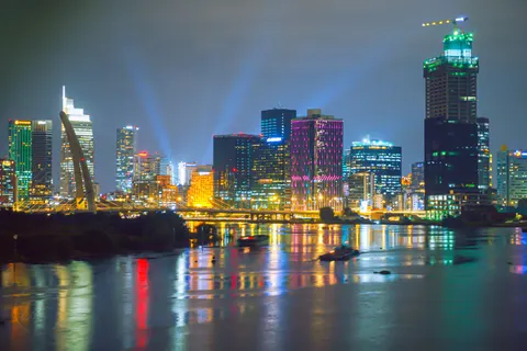 City Skyline at Night 4K Wallpaper · city · 3840×2560