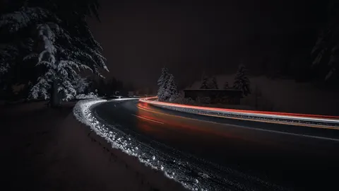 Sfondo Scie luminose 4K · city · 3840×2160