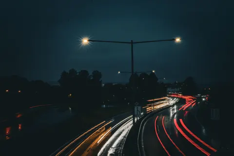Sfondo Scie luminose 4K · city · 3840×2560