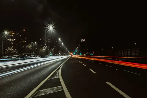 Light Trails 4K Wallpaper · city · 3840×2560