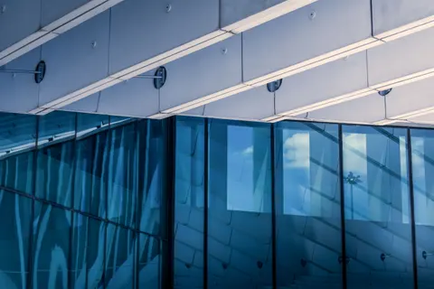 玻璃大廈 4K桌布 · architecture · 3840×2560